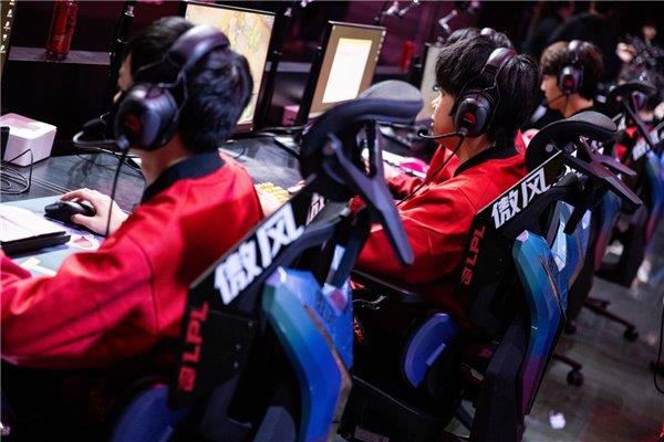 联盟职业赛指定用椅 傲风G7凭啥这么火pg电子模拟器试玩明星直播同款 英雄(图6)