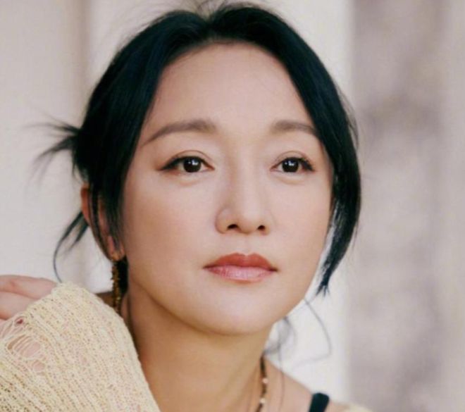 自跑去美国的高圣远5年后怎么样了pg电子那个在婚礼上丢下媳妇独(图2)