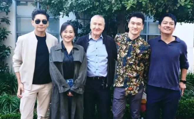 自跑去美国的高圣远5年后怎么样了pg电子那个在婚礼上丢下媳妇独(图12)